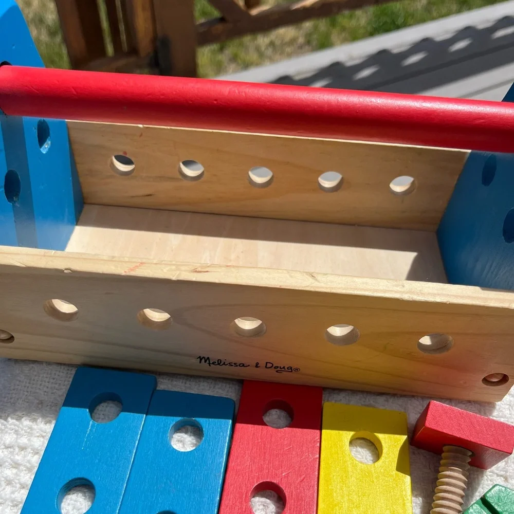 Melissa & Doug Take-Along Tool Kit. Preloved. 27 pieces total. Ages 3+